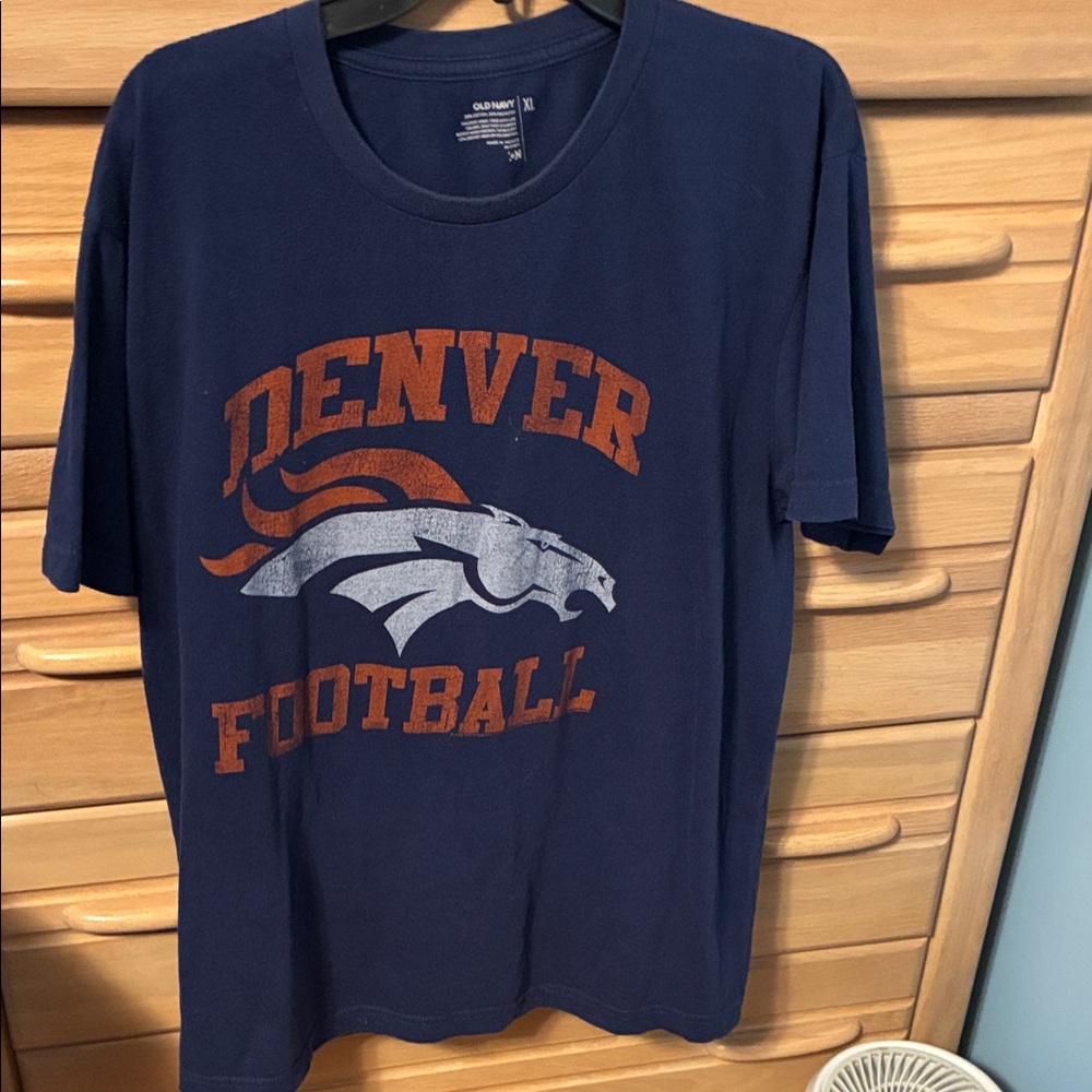 Old Navy Men’s Denver Broncos Football Tee Blue Orange XL